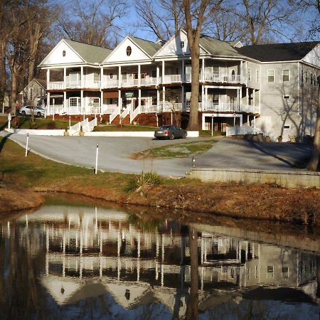 Acorn Hill Lodge And Spa Линчбърг Екстериор снимка