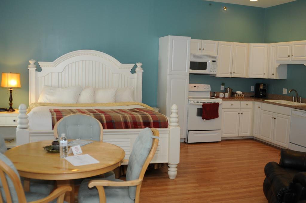 Acorn Hill Lodge And Spa Линчбърг Стая снимка