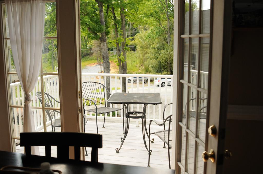 Acorn Hill Lodge And Spa Линчбърг Екстериор снимка