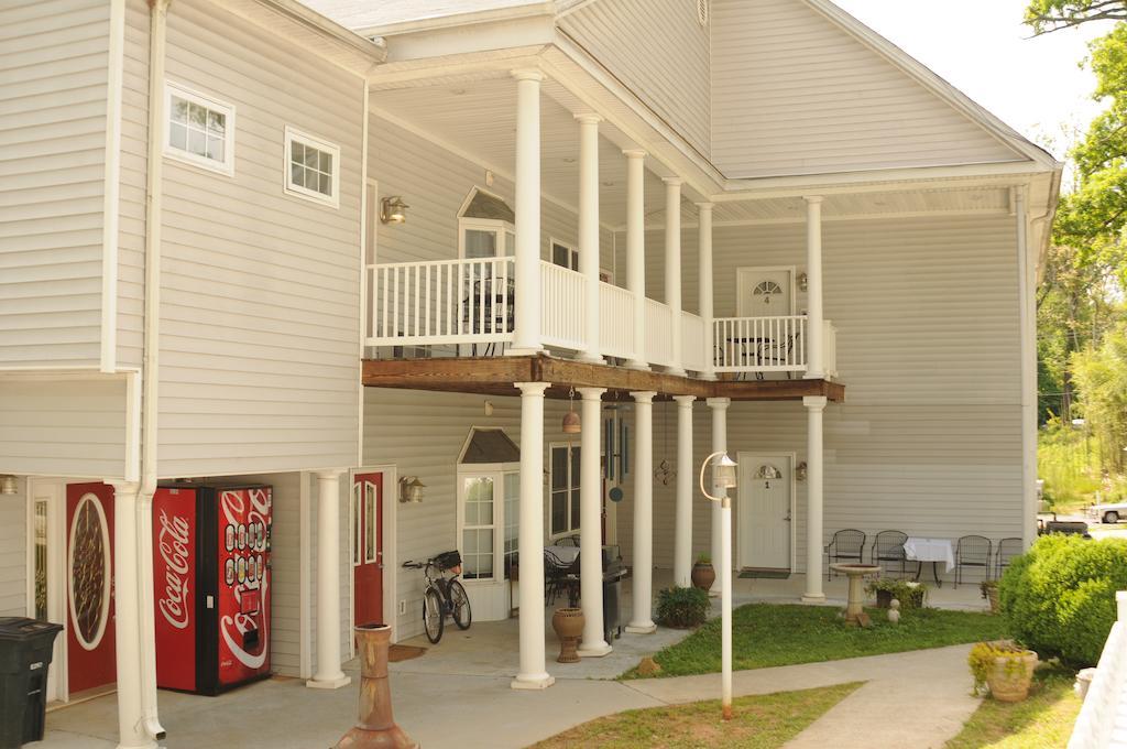Acorn Hill Lodge And Spa Линчбърг Екстериор снимка