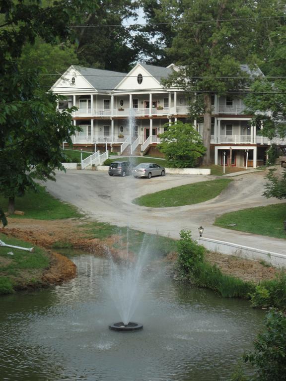 Acorn Hill Lodge And Spa Линчбърг Екстериор снимка
